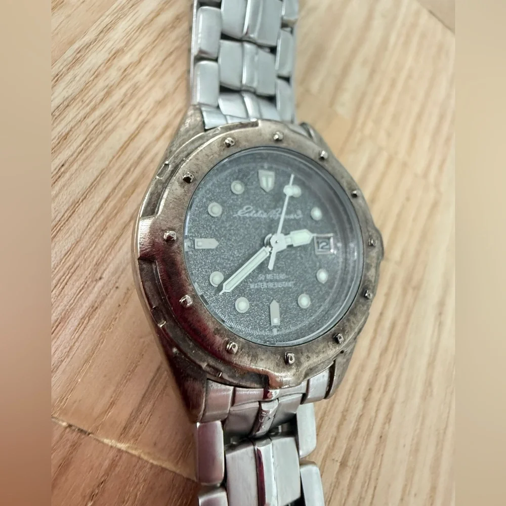 Vintage ladies Eddie Bauer sport watch NEW BATTERY